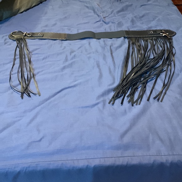 New black fringe stretch belt - Picture 4 of 4